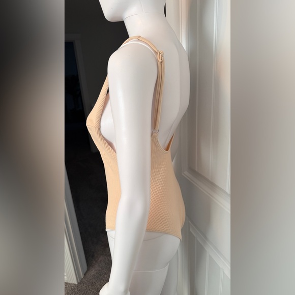 Sandy Neutrals Layered Bundle - Picture 9 of 15